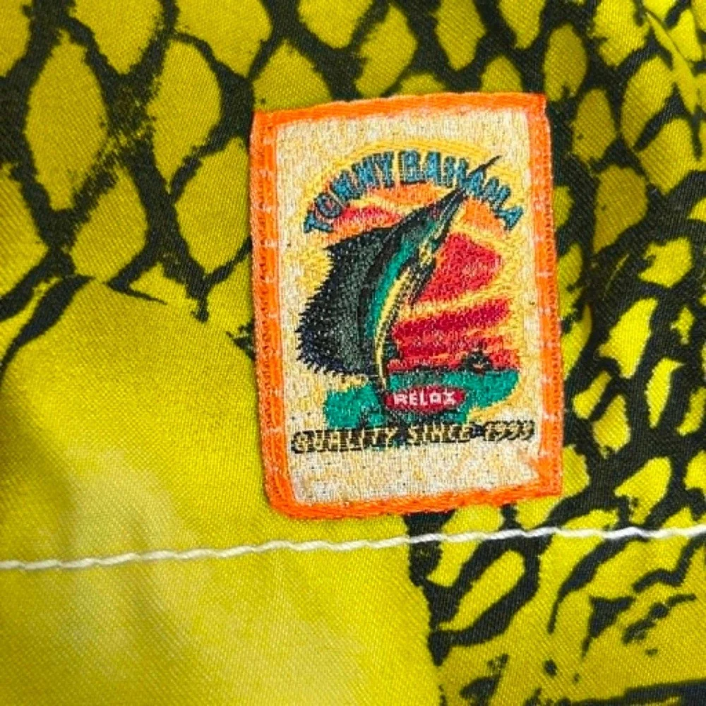 Tommy Bahama Relax Swim Trunks Mens Large Yellow Black Fish Floral Board Shorts